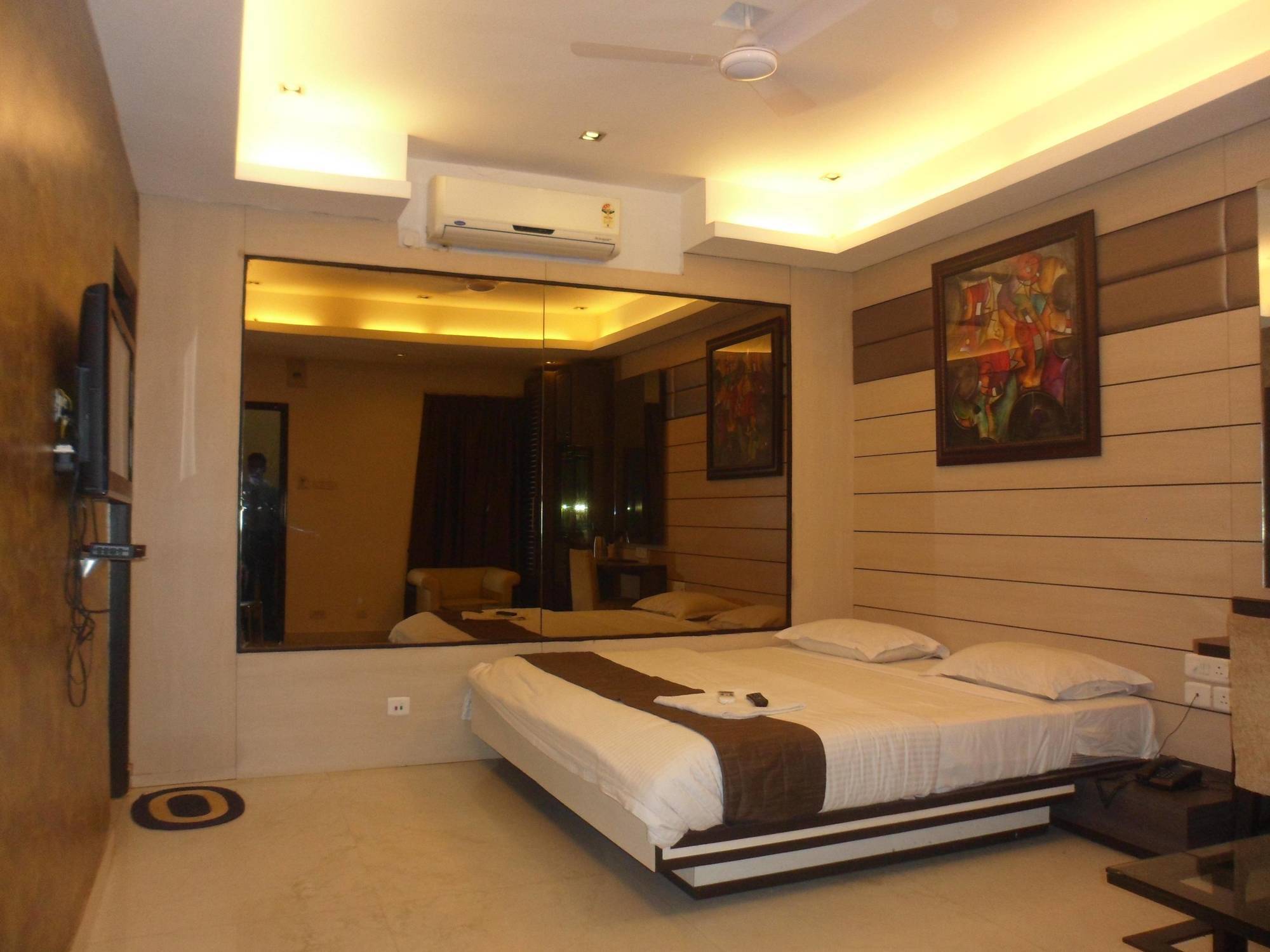 Hotel Esteem Calcutta Buitenkant foto